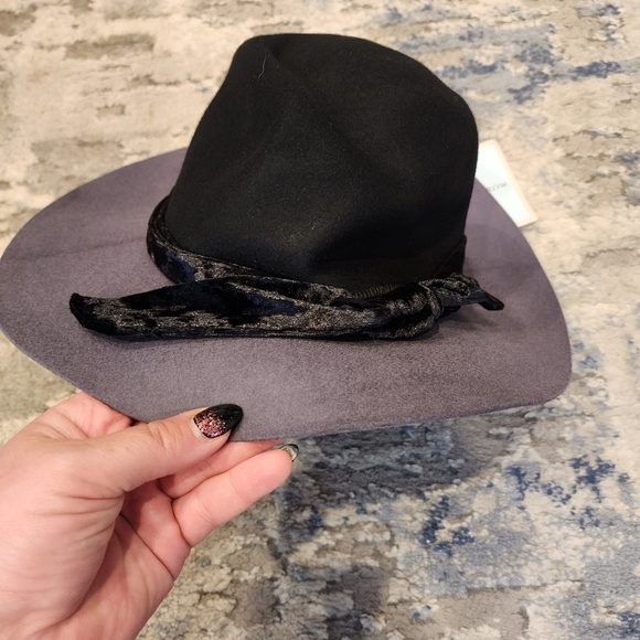 NWT Orchid Row Wool wide brim hat. Black Grey. Velvet sash. - Picture 7 of 12